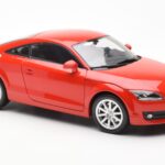 Audi TT 8J Rosso Metallizzato Minichamps 1:18 - image 6 of 8
