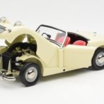 Austin-Healey Sprite Mk I Open Old English Bianco Kyosho 1:18 08953EW - image 2 of 8