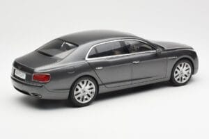 Bentley Flying Spur W12 Granite Grigio Kyosho 1:18 08891GN Pressofusione — immagine 3 di 8