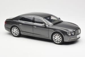 Bentley Flying Spur W12 Granite Grigio Kyosho 1:18 08891GN Pressofusione — immagine 6 di 8