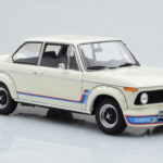 BMW 2002 Turbo Bianco Kyosho 1:18 - image 6 of 8