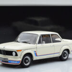 BMW 2002 Turbo Bianco Kyosho 1:18 - image 8 of 8