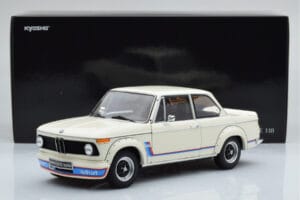 BMW 2002 Turbo Bianco Kyosho 1:18 08544W Pressofusione — immagine 8 di 8