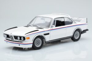 BMW 3.0 CSL E9 Bianco Dealer Edition Minichamps 1:18