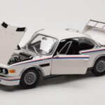 BMW 3.0 CSL E9 Bianco Heritage Edition Minichamps 1:18 - image 2 of 8