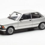 BMW 323i E21 Aspen Argento AUTOart 1:18