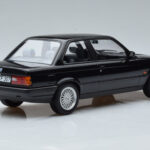 BMW 325i E30 Nero Norev 1:18 - image 2 of 6