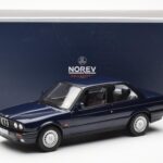 BMW 325i E30 Blu Metallizzato Norev 1:18 - image 6 of 6