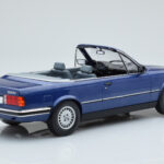BMW 325i E30 Cabriolet Blu MCG 1:18 - image 2 of 5
