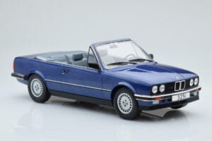 BMW 325i E30 Cabriolet Blu MCG 1:18 MCG18381 Pressofusione — immagine 3 di 5
