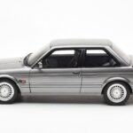 BMW 325i E30 Grigio Metallic Otto 1:18 - image 3 of 6
