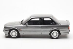 BMW 325i E30 Grigio Metallic Otto 1:18 OT571 Resina — immagine 3 di 6