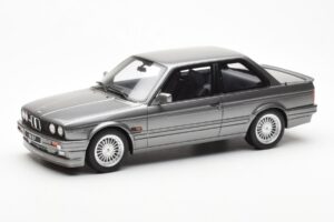 BMW 325i E30 Grigio Metallic Otto 1:18 OT571