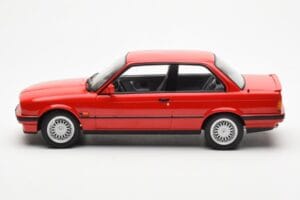 BMW 325i E30 Rosso Norev 1:18 183202 Pressofusione — immagine 3 di 6