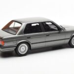 BMW 325i E30 Berlina Dolphin Grigio Otto 1:18 - image 2 of 6