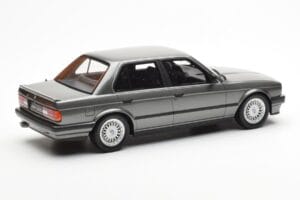 BMW 325i E30 Berlina Dolphin Grigio Otto 1:18 OT819 Resina — immagine 2 di 6