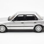 BMW 325i E30 Argento Otto 1:18 OT912 - image 3 of 6