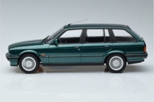 BMW 325i E30 Touring Verde Metallizzato Norev 1:18 183219 Pressofusione — immagine 3 di 6