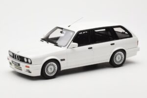 BMW 325i E30 Touring M Package Bianco Otto 1:18 OT238