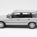 BMW 325i E30 Touring Argento Norev 1:18 183216 - image 3 of 6