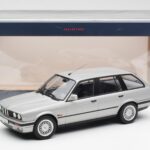 BMW 325i E30 Touring Argento Norev 1:18 183216 - image 6 of 6