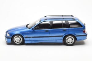 BMW 328i E36 Touring M Package Blu Otto 1:18 OT358 Resina — immagine 3 di 6