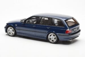 BMW 330i E46 Touring Blu Otto 1:18 OT251 Resina — immagine 5 di 6