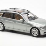 BMW 330i E91 Touring Grigio Metallic Kyosho 1:18 - image 6 of 8