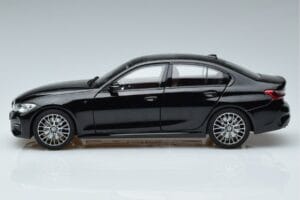 BMW 330i G20 Nero Metallizzato Norev 1:18 183277 Pressofusione — immagine 4 di 7