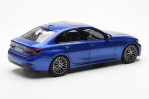 BMW 330i G20 Portimao Blu Metallic Norev 1:18 80432450999 Pressofusione — immagine 3 di 8