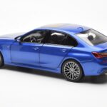 BMW 330i G20 Portimao Blu Metallic Norev 1:18 - image 7 of 8