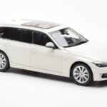 BMW 335i F31 Touring Alpine Bianco Paragon 1:18 - image 6 of 8