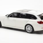 BMW 335i F31 Touring Alpine Bianco Paragon 1:18 - image 7 of 8