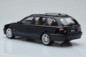 BMW 540 E39 Touring M Package Nero Otto 1:18 OT1013 Resina — immagine 5 di 6