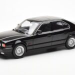 BMW 540i E34 Nero Metallic MCG 1:18