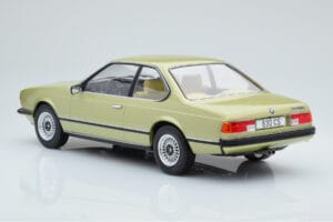 BMW 628 CSi E24 Verde Chiaro MCG 1:18 MCG18163 Pressofusione — immagine 4 di 5