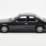 BMW 635 CSi E24 Diamant Nero Metallizzato AUTOart 1:18 - image 4 of 8