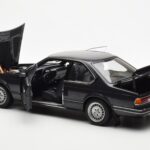 BMW 635 CSi E24 Diamant Nero Metallizzato AUTOart 1:18 - image 5 of 8