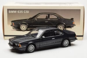 BMW 635 CSi E24 Diamant Nero Metallizzato AUTOart 1:18 70521 Pressofusione — immagine 8 di 8