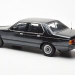 BMW 733i E23 Nero Metallic KK-Scale 1:18 - image 5 of 6