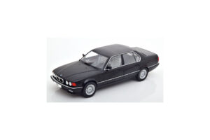 BMW 750i E32 Nero MCG 1:18