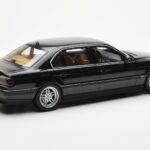 BMW 750iL E38 Nero Otto 1:18 - image 2 of 6