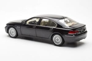 BMW 760Li E66 Nero Kyosho 1:18 08572BK Pressofusione — immagine 7 di 9