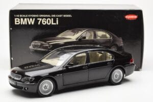 BMW 760Li E66 Nero Kyosho 1:18 08572BK Pressofusione — immagine 9 di 9