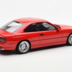 BMW 850 CSi E31 Rosso Otto 1:18 - image 2 of 6