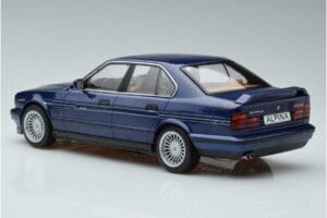 BMW Alpina B10 4.6 E34 Blu MCG 1:18 MCG18230 Pressofusione — immagine 5 di 6