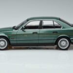 BMW Alpina B10 4.6 E34 Verde MCG 1:18 MCG18229 Pressofusione - image 3 of 6