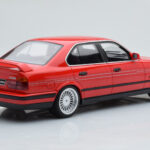 BMW Alpina B10 E34 Biturbo Rosso Otto 1:18 - image 2 of 6