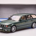 BMW Alpina B10 E34 Touring Verde Scuro MCG 1:18 - image 6 of 6