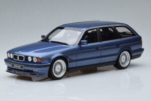 BMW Alpina B10 E34 4.0 Touring Blu Otto 1:18 OT944 Resina